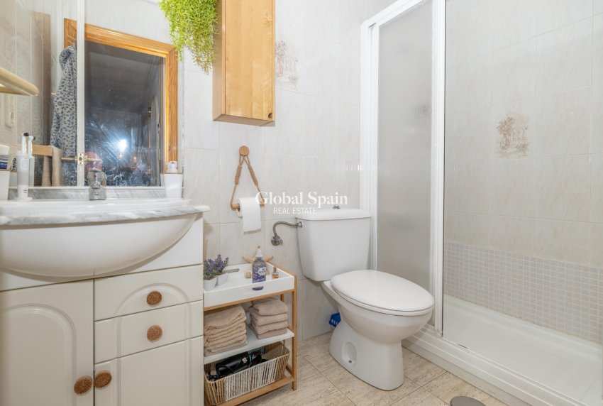 Resale - APARTMENT -
TORREVIEJA - Acequion