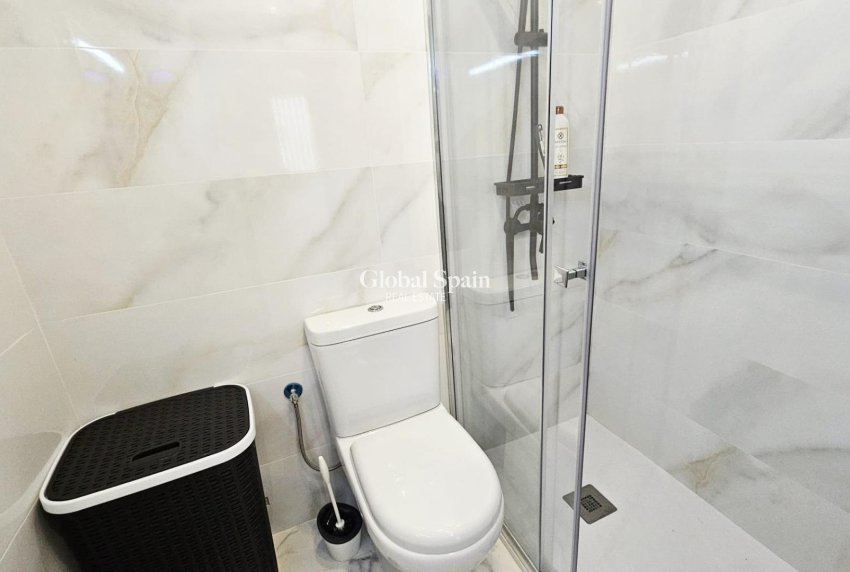 Resale - APARTMENT -
TORREVIEJA - Acequion