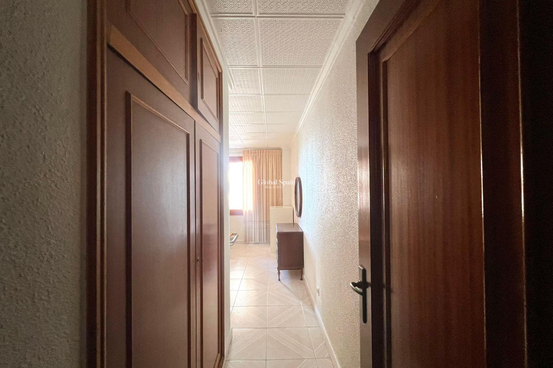 Resale - APARTMENT -
TORREVIEJA - Acequion