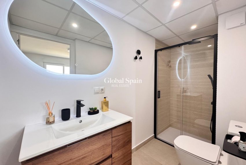 Resale - APARTMENT -
TORREVIEJA - Acequion