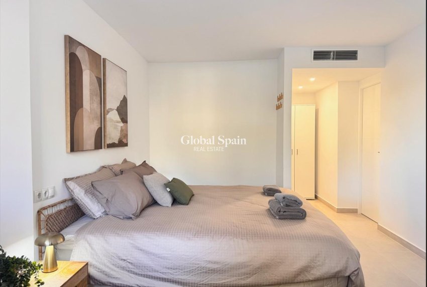 Resale - APARTMENT -
TORREVIEJA - Acequion