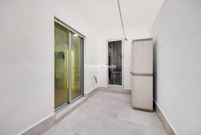Resale - APARTMENT -
TORREVIEJA - Acequion