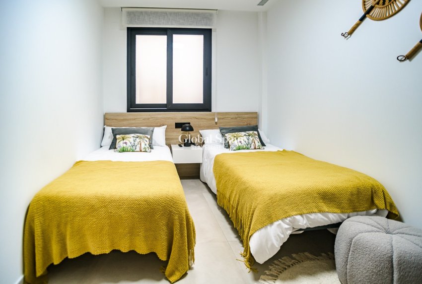 Resale - APARTMENT -
TORREVIEJA - Acequion