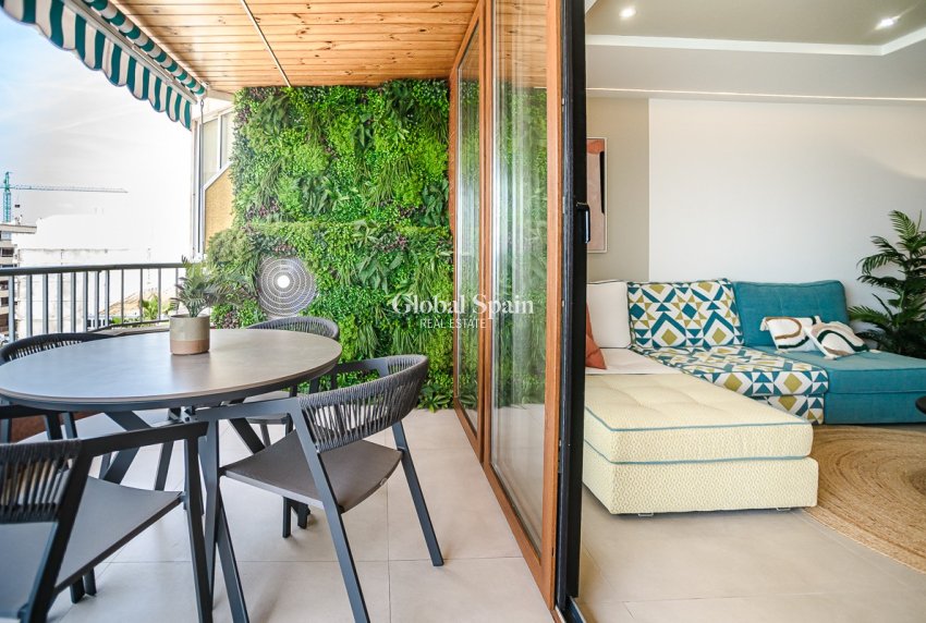 Resale - APARTMENT -
TORREVIEJA - Acequion