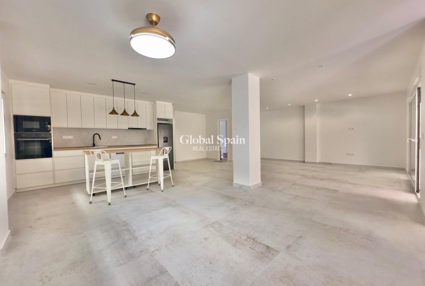 Resale - APARTMENT -
TORREVIEJA - Acequion