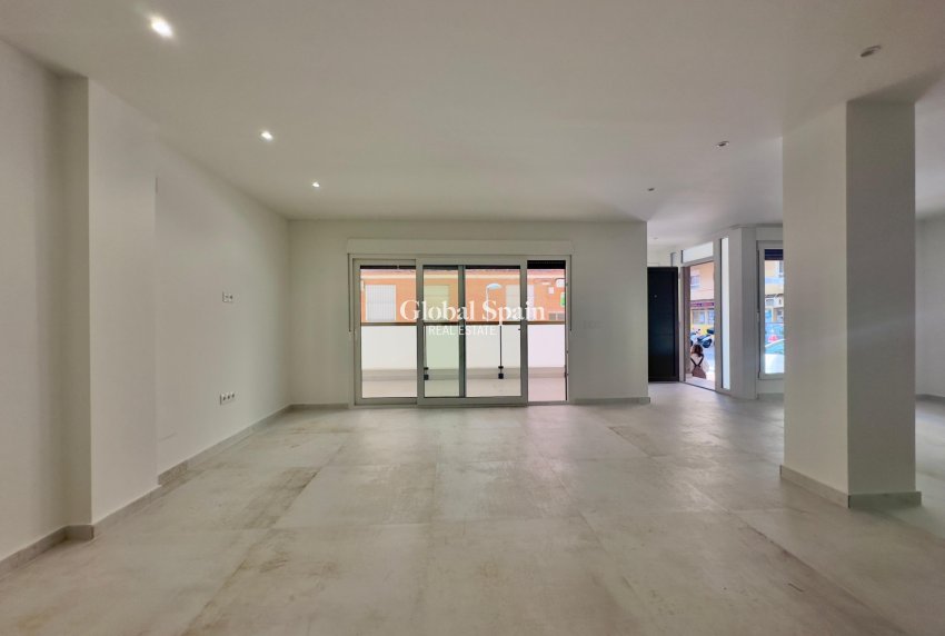 Resale - APARTMENT -
TORREVIEJA - Acequion