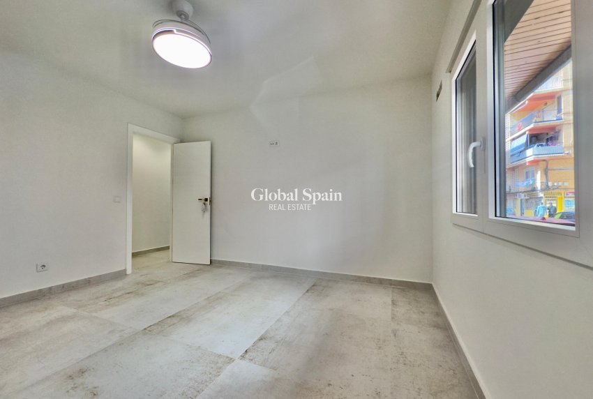 Resale - APARTMENT -
TORREVIEJA - Acequion