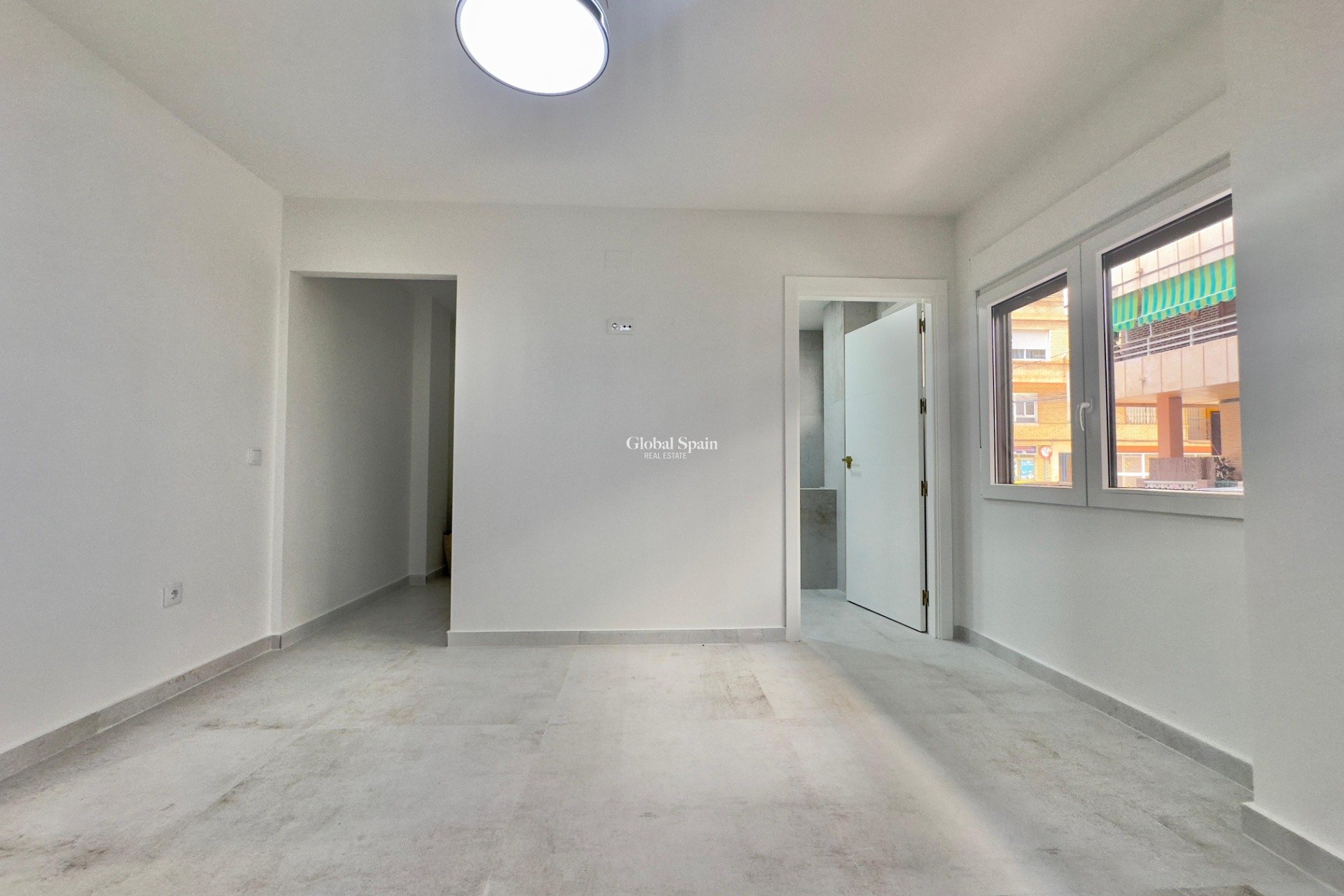 Resale - APARTMENT -
TORREVIEJA - Acequion