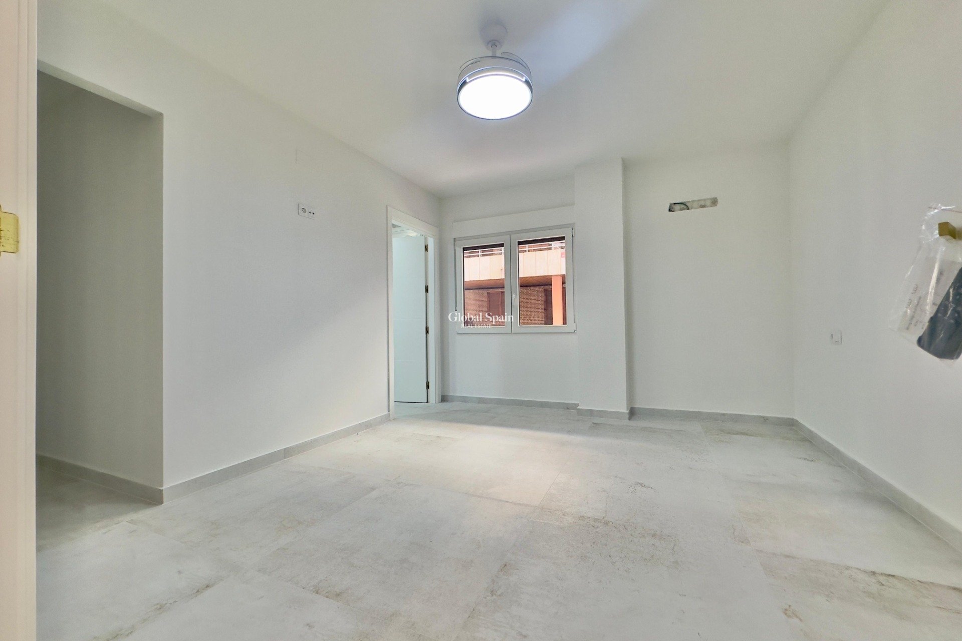 Resale - APARTMENT -
TORREVIEJA - Acequion