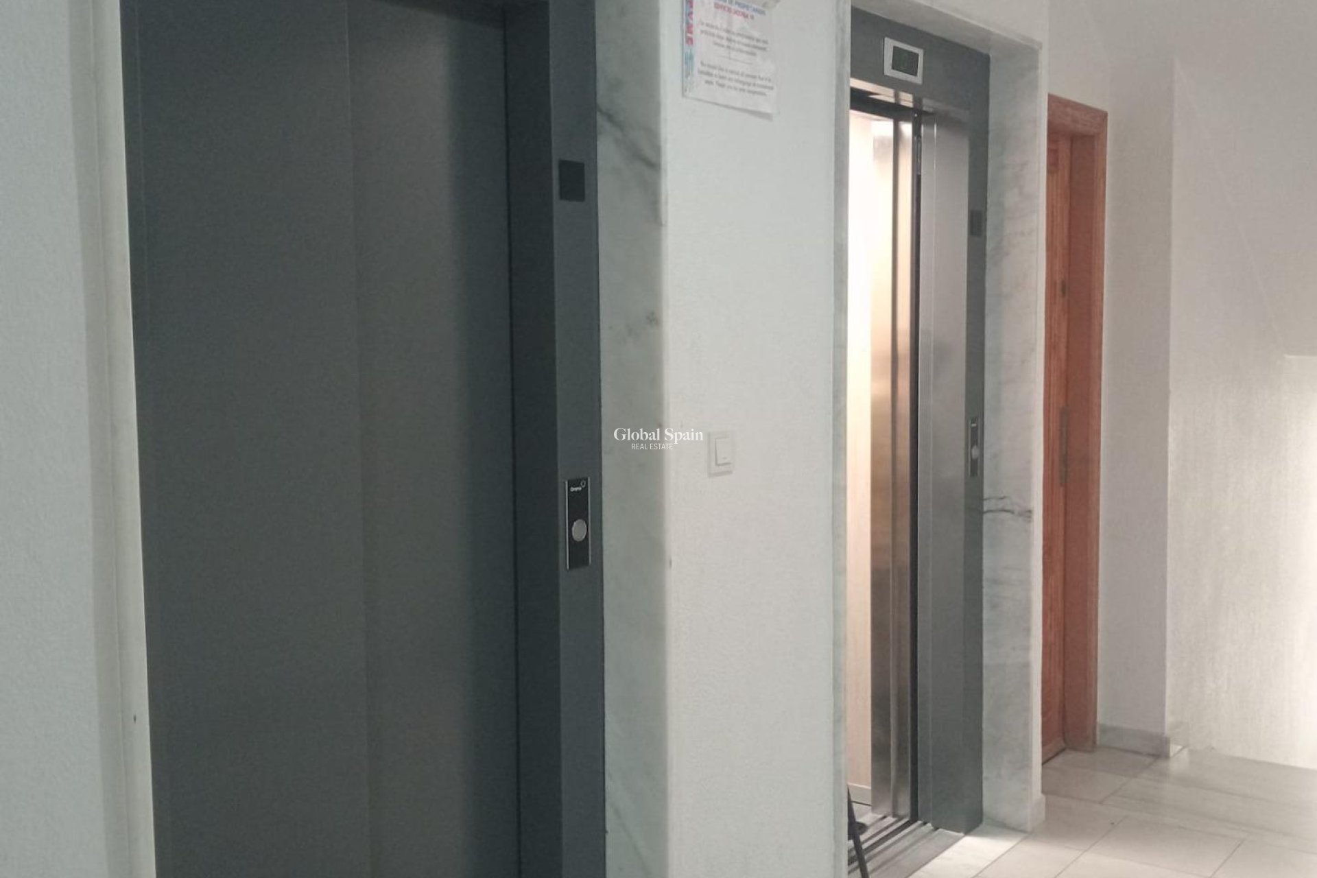 Resale - APARTMENT -
TORREVIEJA - Acequion