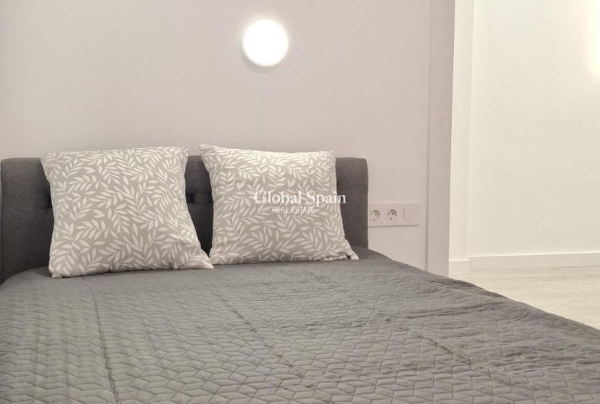 Resale - APARTMENT -
TORREVIEJA - Acequion