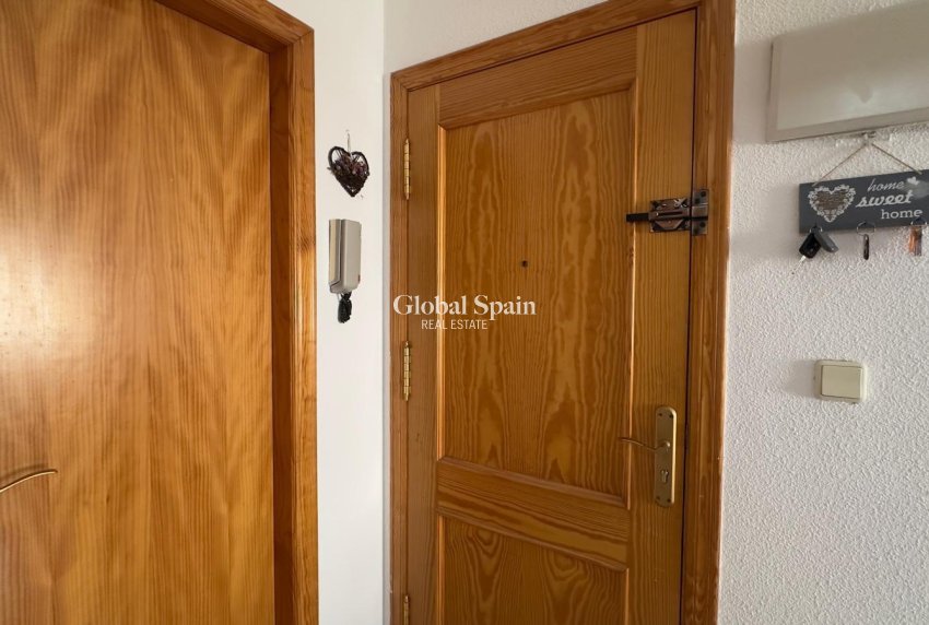 Resale - APARTMENT -
TORREVIEJA - Acequion