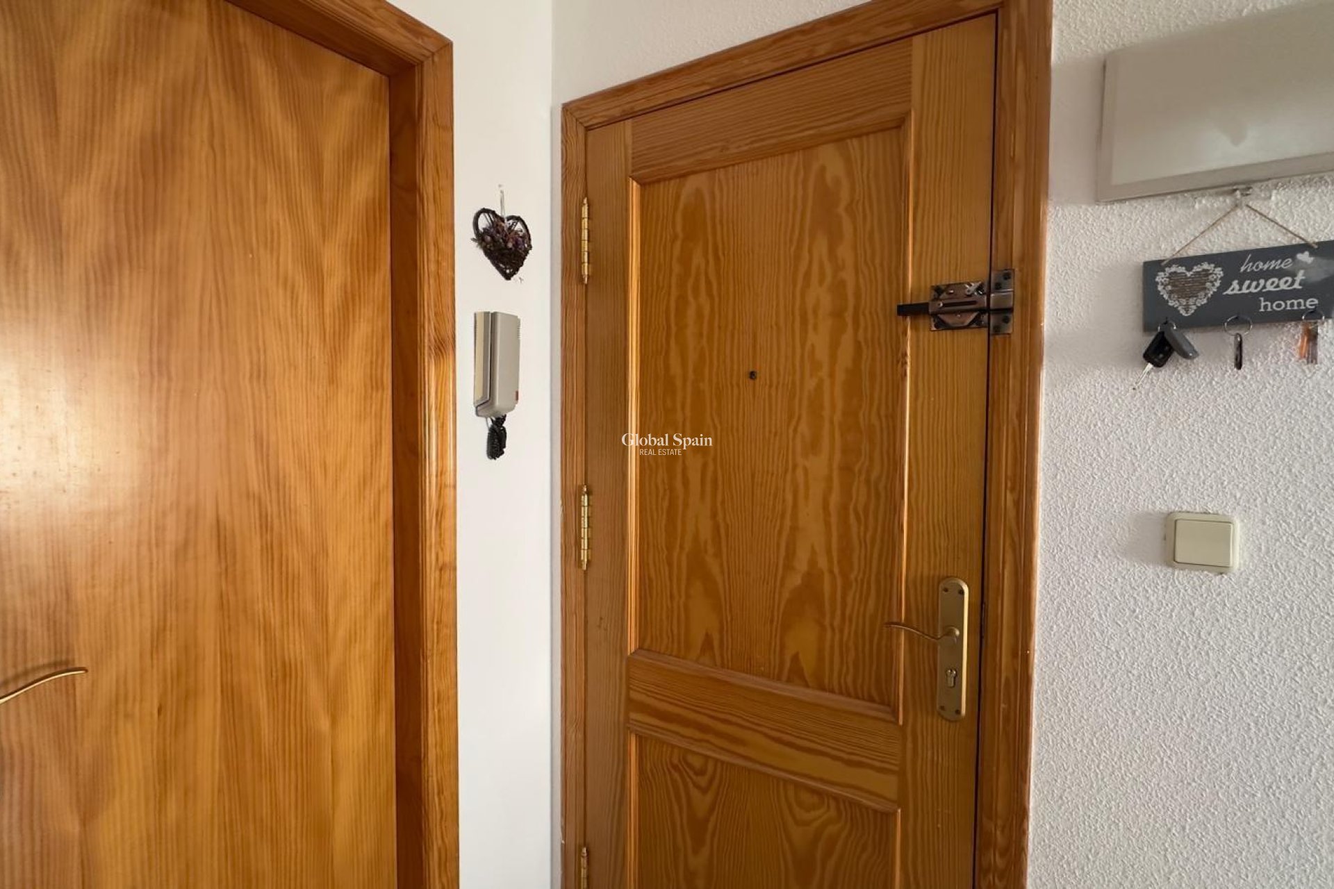 Resale - APARTMENT -
TORREVIEJA - Acequion