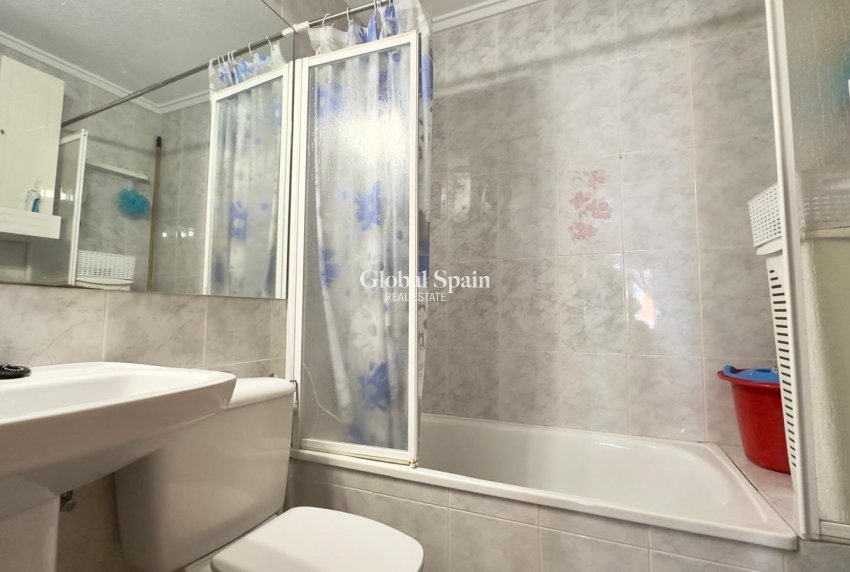 Resale - APARTMENT -
TORREVIEJA - Acequion