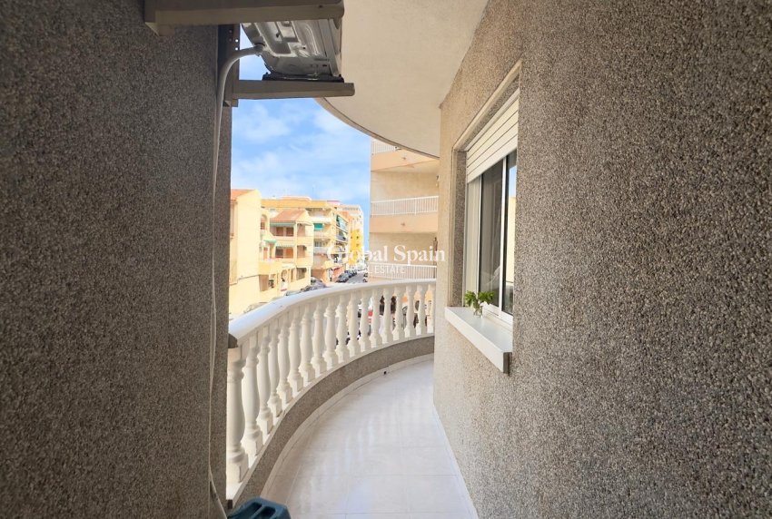 Resale - APARTMENT -
TORREVIEJA - Acequion