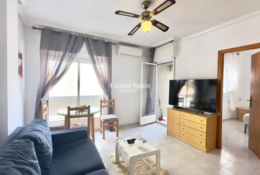 Resale - APARTMENT -
TORREVIEJA - Acequion