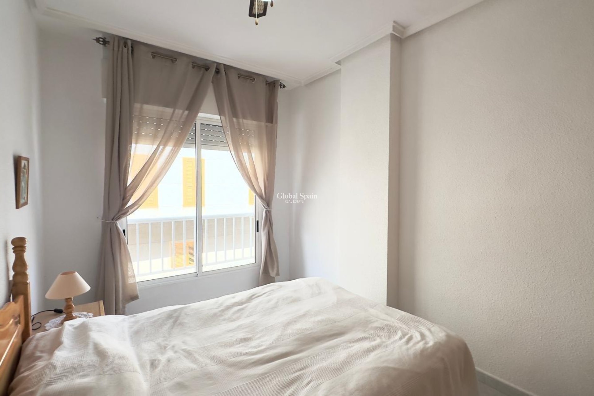 Resale - APARTMENT -
TORREVIEJA - Acequion
