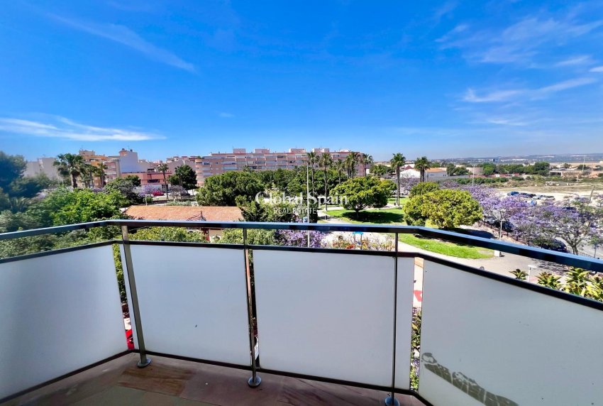 Resale - APARTMENT -
TORREVIEJA - Acequion