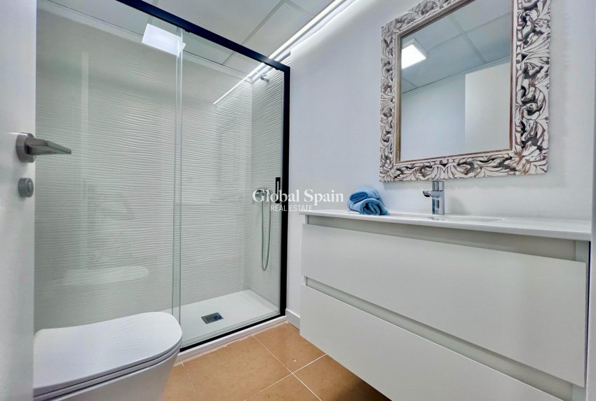 Resale - APARTMENT -
TORREVIEJA - Acequion