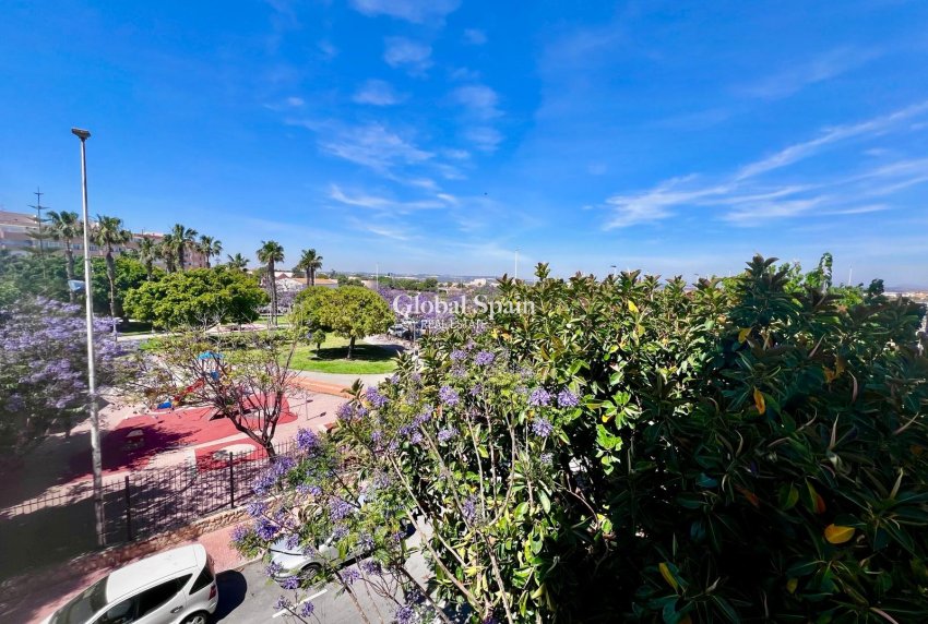 Resale - APARTMENT -
TORREVIEJA - Acequion