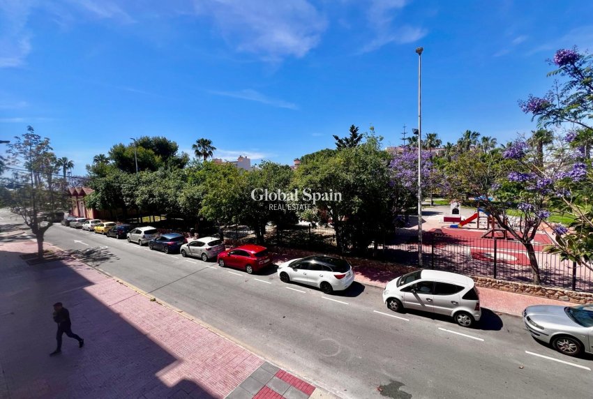 Resale - APARTMENT -
TORREVIEJA - Acequion