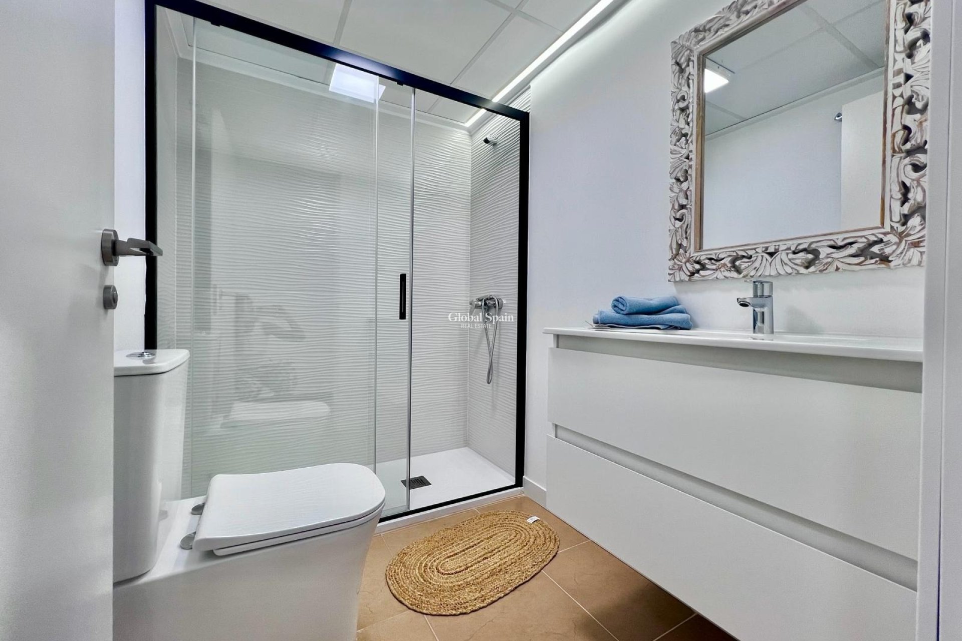 Resale - APARTMENT -
TORREVIEJA - Acequion