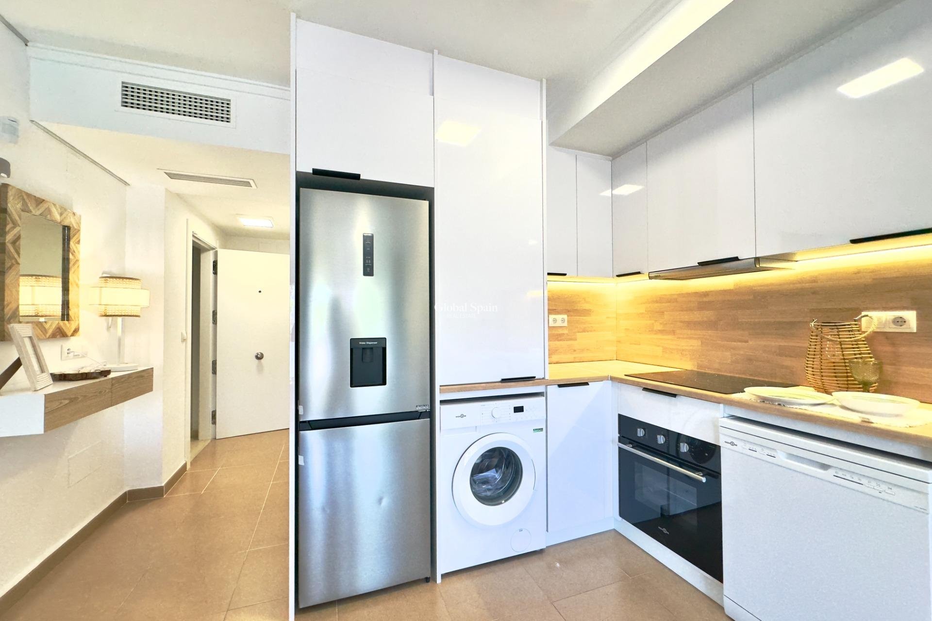 Resale - APARTMENT -
TORREVIEJA - Acequion
