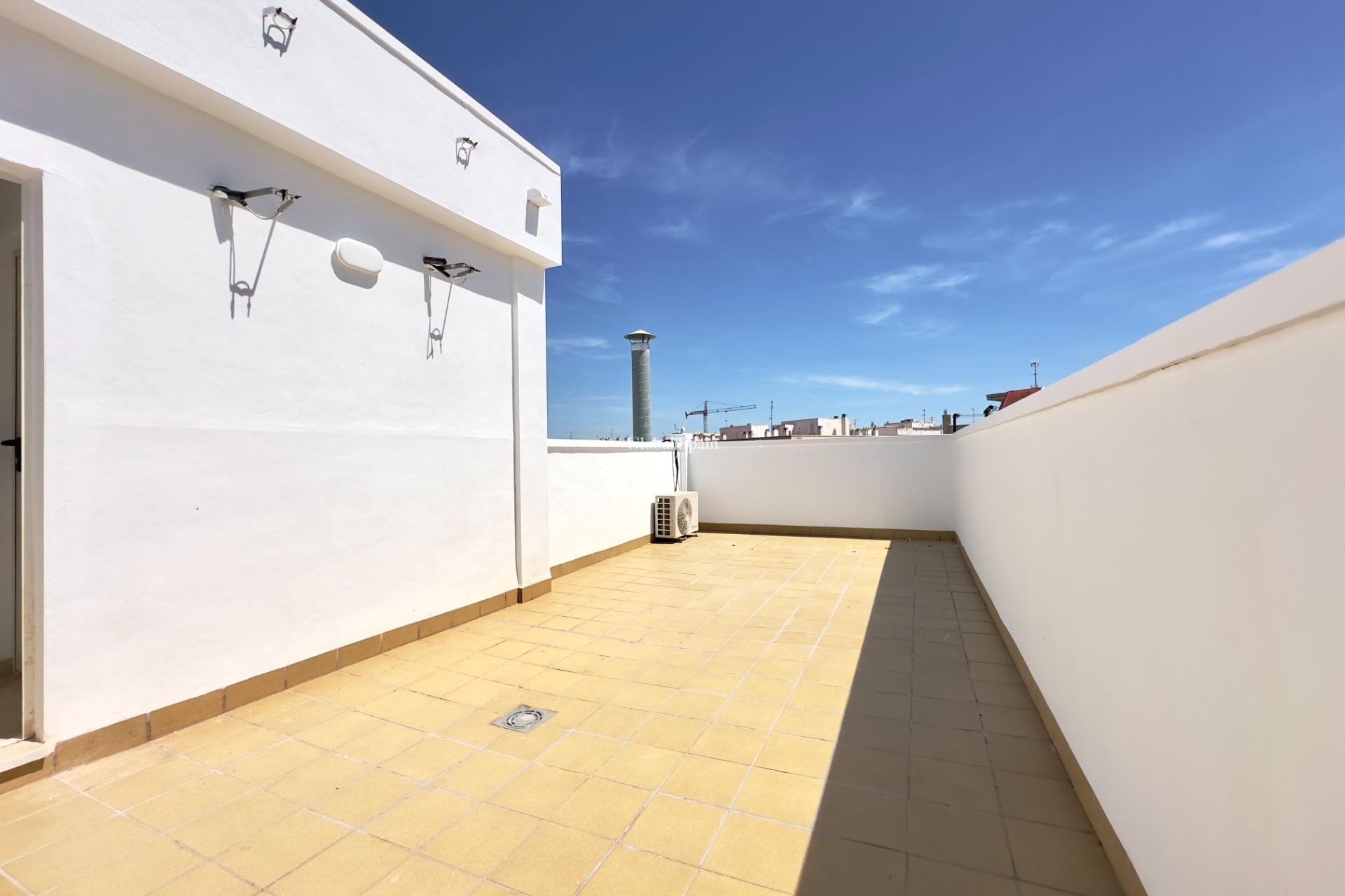 Resale - APARTMENT -
TORREVIEJA - Acequion