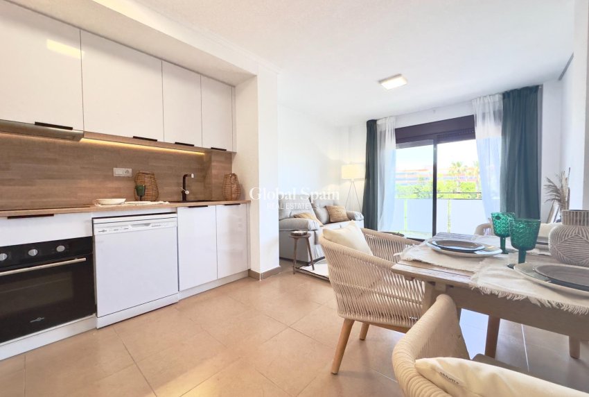 Resale - APARTMENT -
TORREVIEJA - Acequion