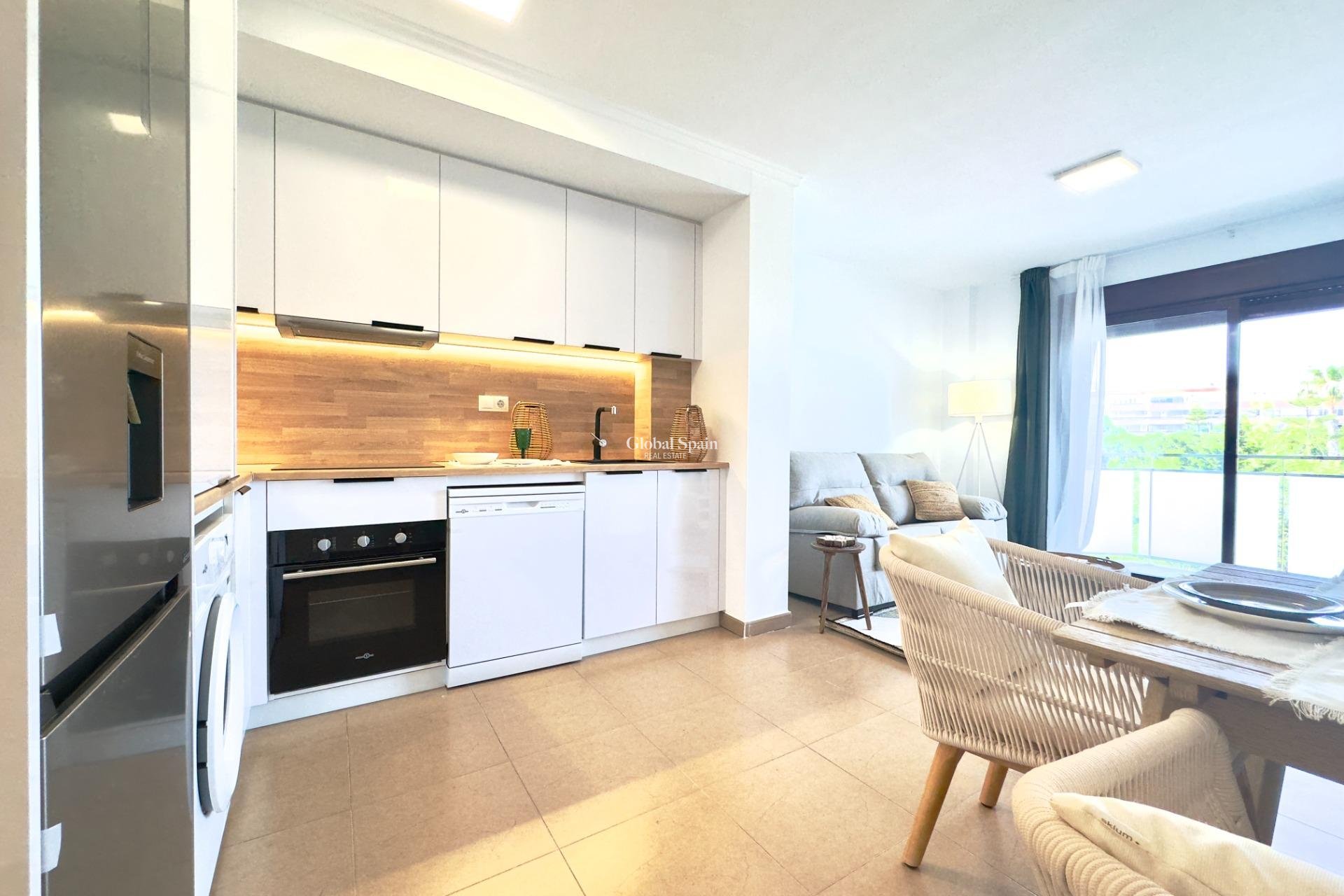 Resale - APARTMENT -
TORREVIEJA - Acequion
