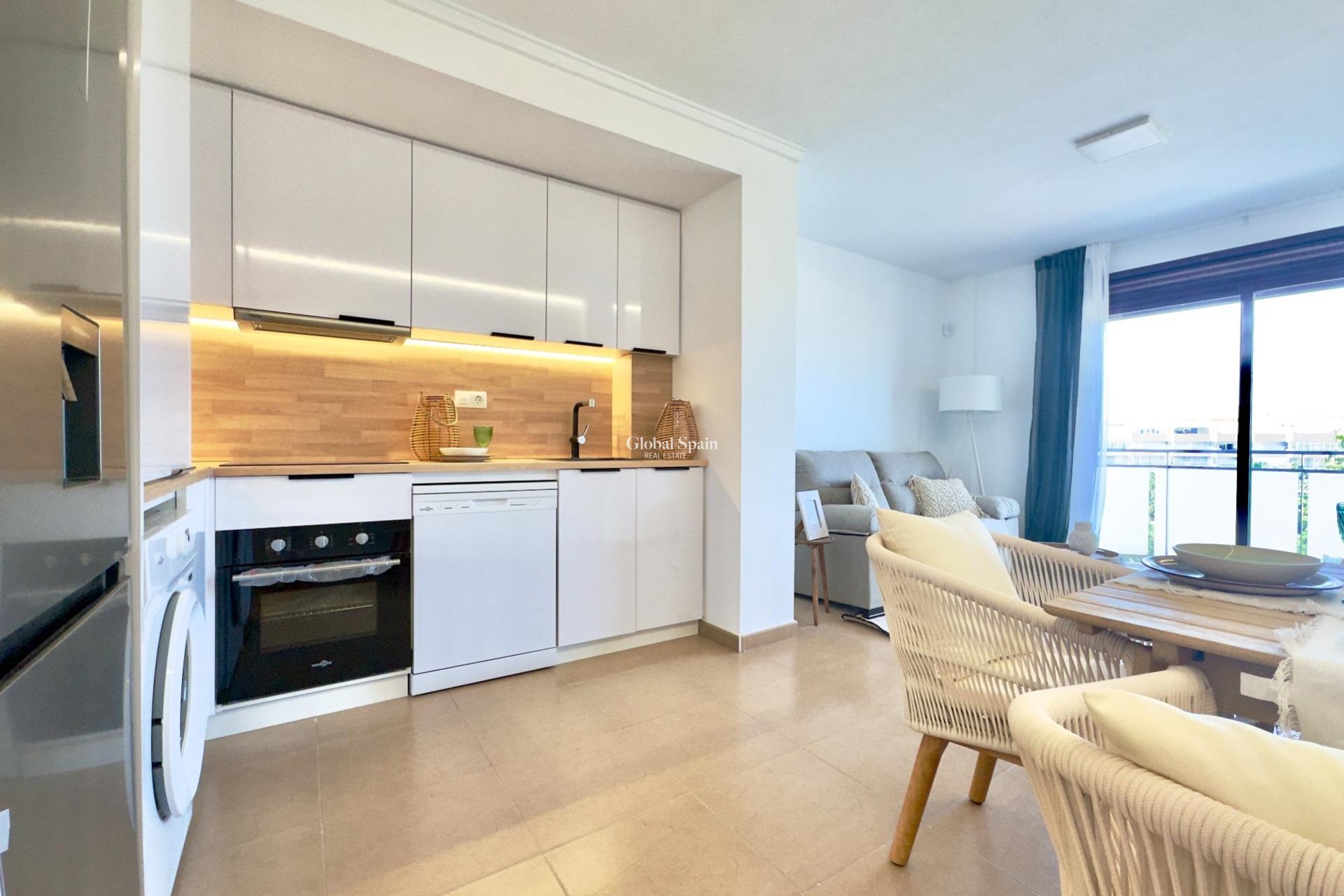 Resale - APARTMENT -
TORREVIEJA - Acequion