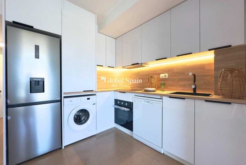 Resale - APARTMENT -
TORREVIEJA - Acequion