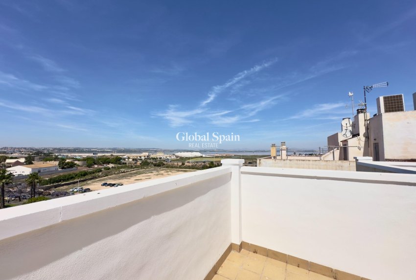 Resale - APARTMENT -
TORREVIEJA - Acequion