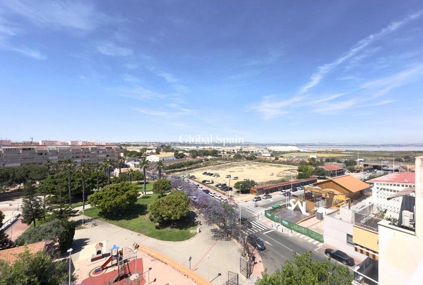 Resale - APARTMENT -
TORREVIEJA - Acequion