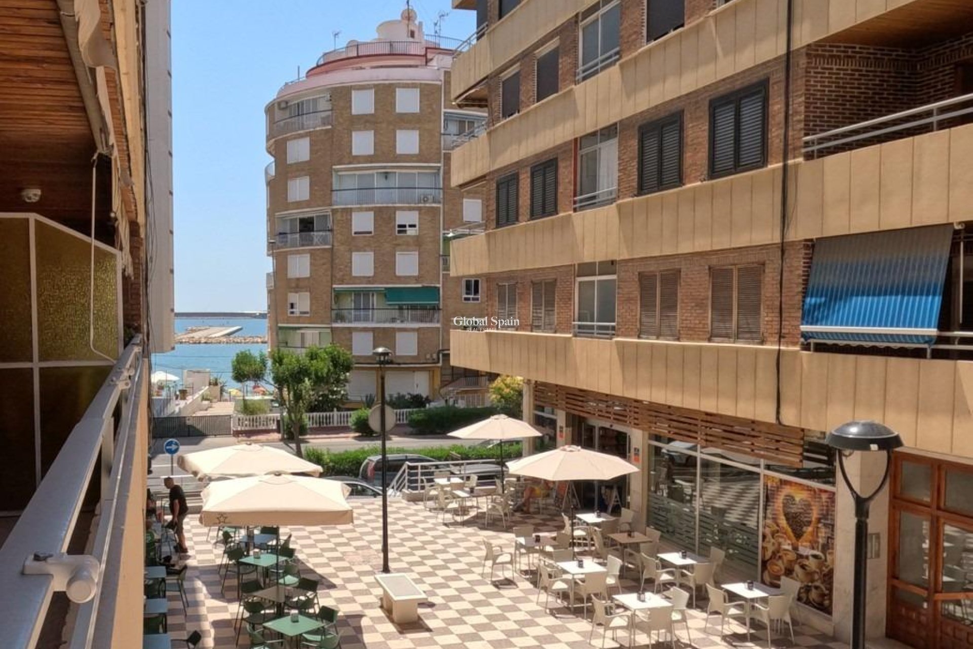 Resale - APARTMENT -
TORREVIEJA - Acequion