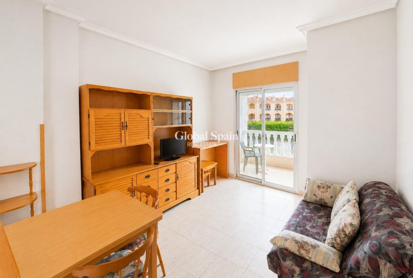 Resale - APARTMENT -
TORREVIEJA - Acequion