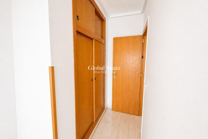 Resale - APARTMENT -
TORREVIEJA - Acequion