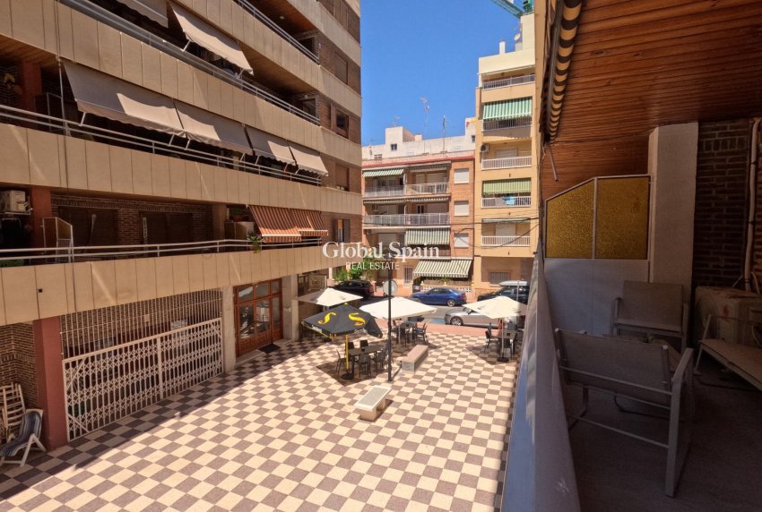 Resale - APARTMENT -
TORREVIEJA - Acequion