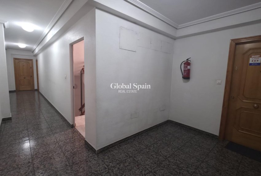 Resale - APARTMENT -
TORREVIEJA - Acequion
