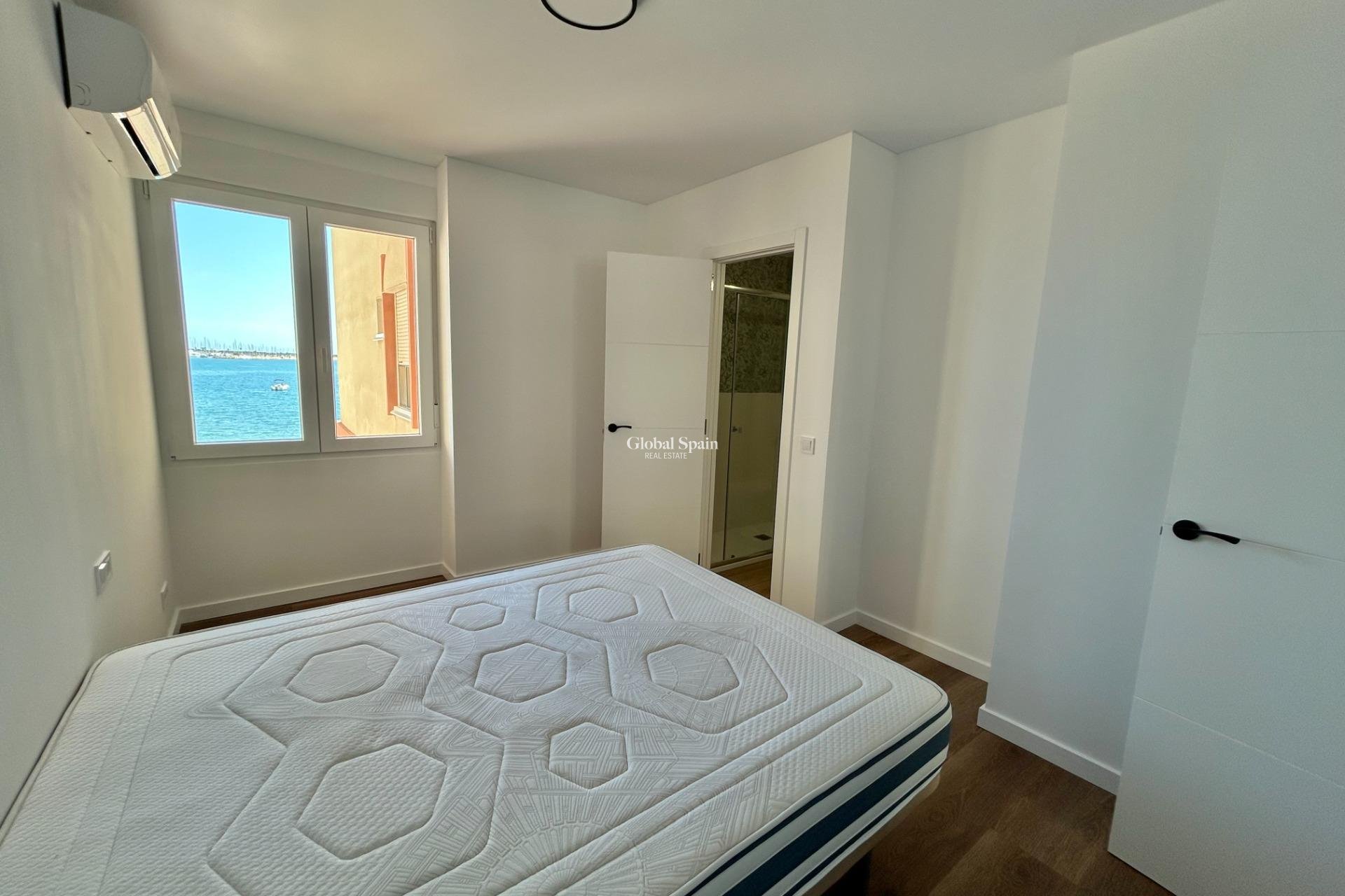 Resale - APARTMENT -
TORREVIEJA - Acequion
