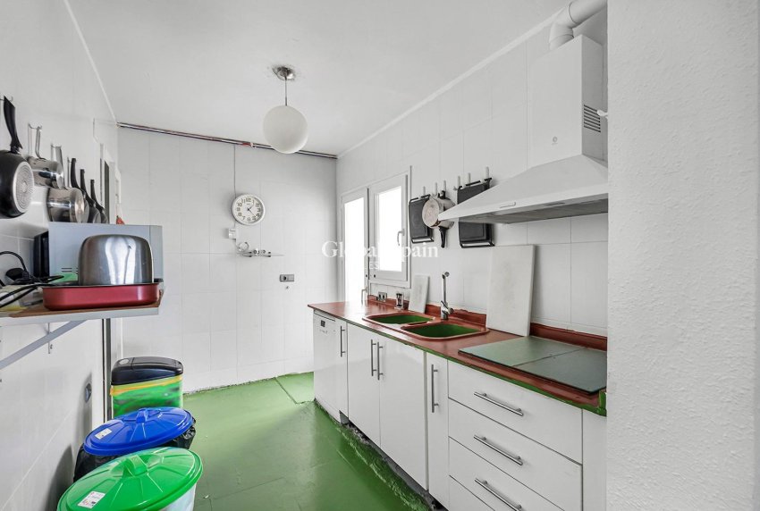 Resale - APARTMENT -
TORREVIEJA - Acequion