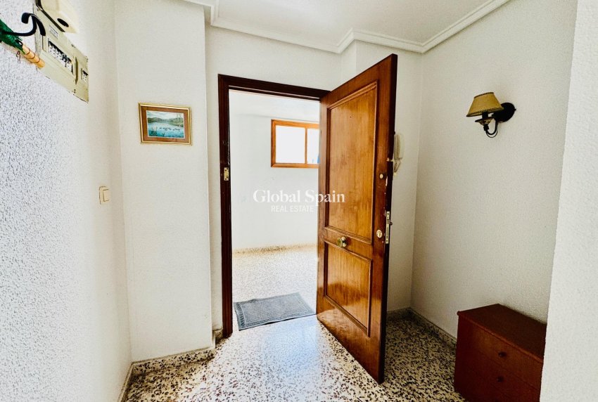 Resale - APARTMENT -
TORREVIEJA - Acequion