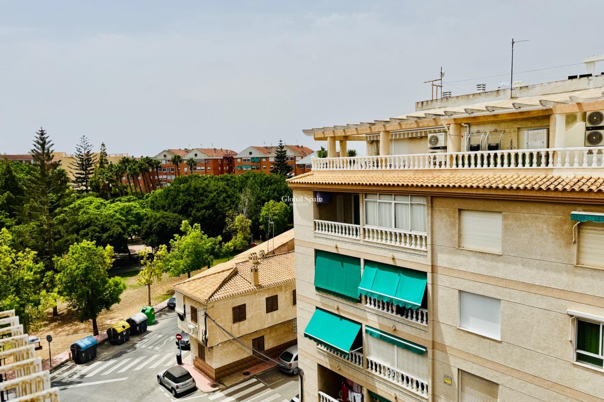 Resale - APARTMENT -
TORREVIEJA - Acequion