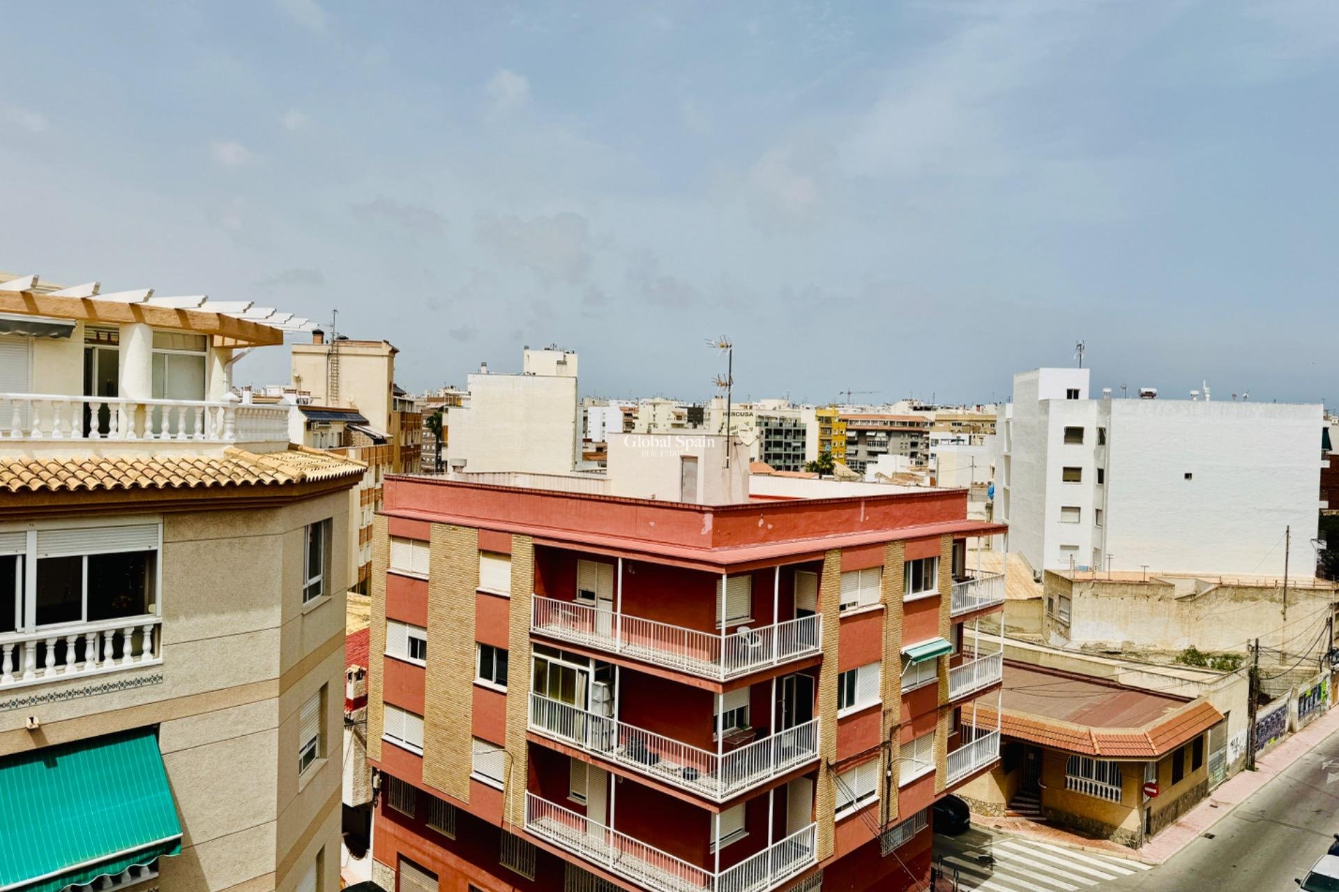 Resale - APARTMENT -
TORREVIEJA - Acequion