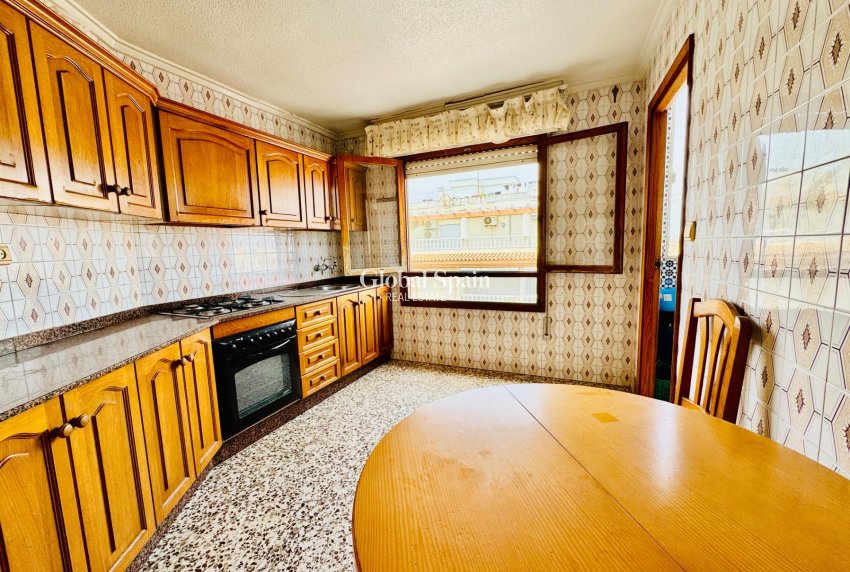 Resale - APARTMENT -
TORREVIEJA - Acequion