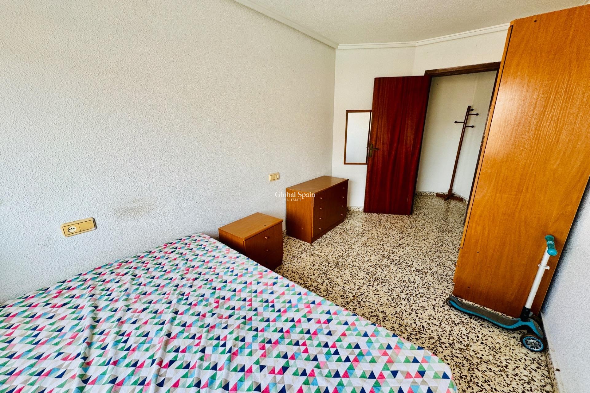 Resale - APARTMENT -
TORREVIEJA - Acequion