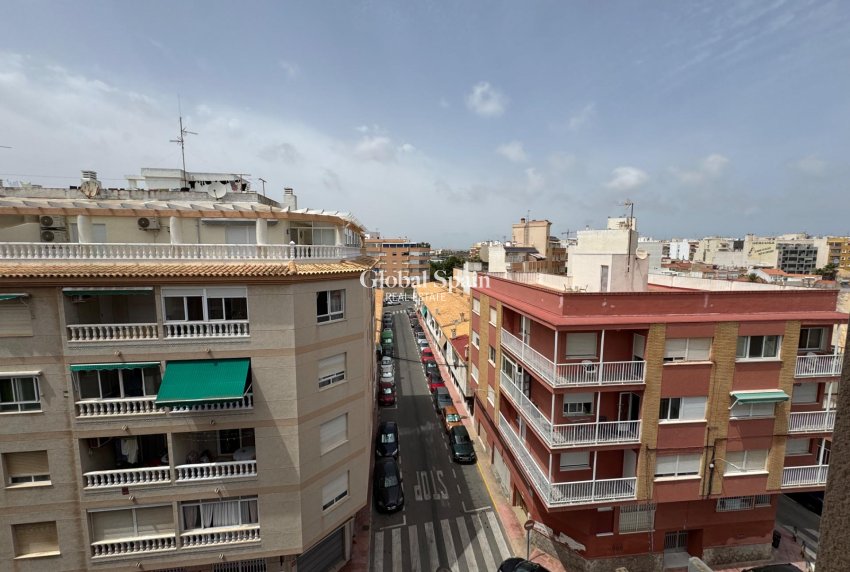 Resale - APARTMENT -
TORREVIEJA - Acequion