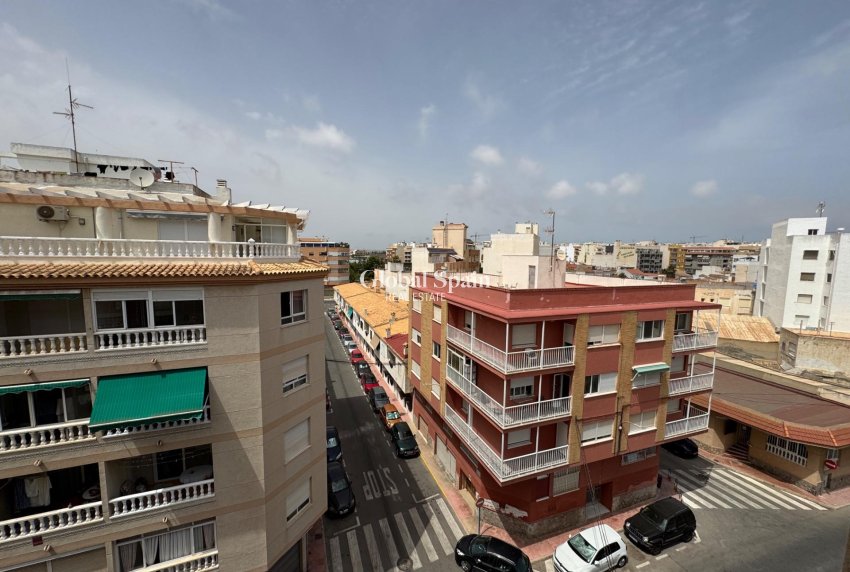 Resale - APARTMENT -
TORREVIEJA - Acequion