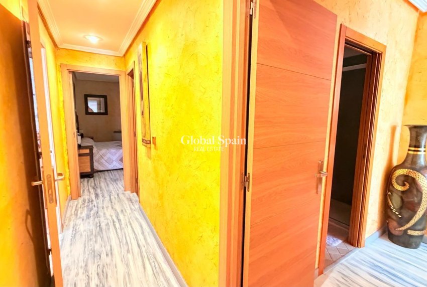Resale - APARTMENT -
TORREVIEJA - Acequion