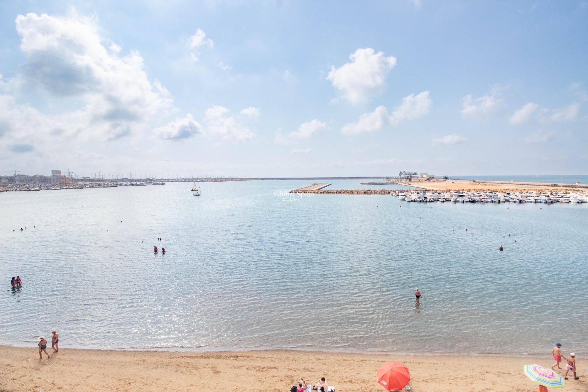 Resale - Apartment -
TORREVIEJA - Acequion